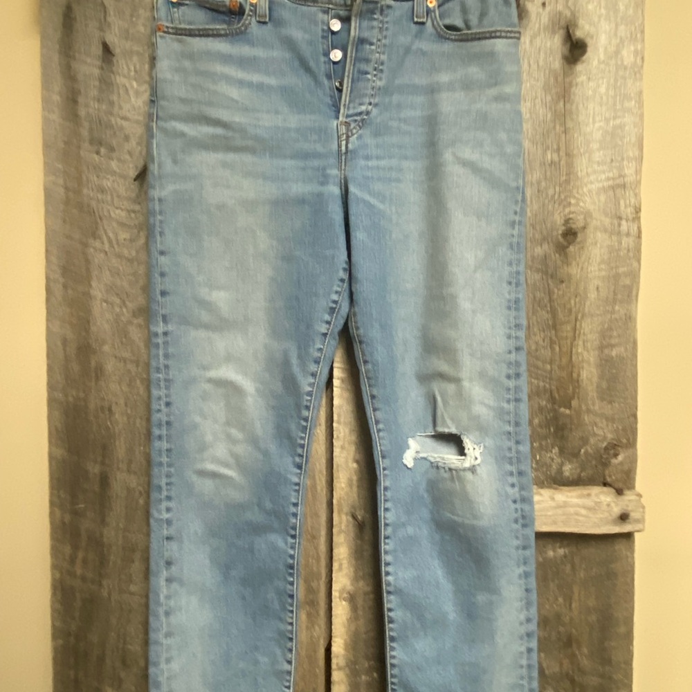 Levi's Light Blue Cropped Jeans
